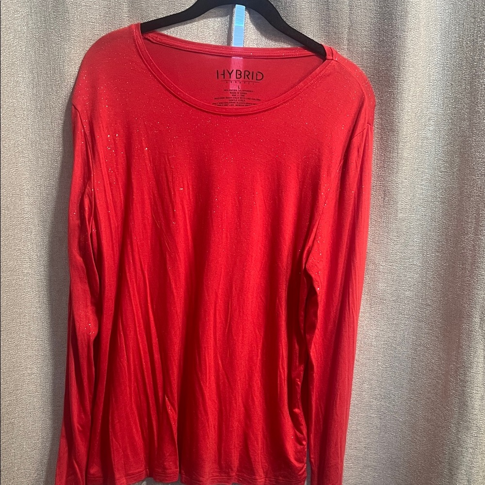 Hybrid & Company Women's Vibrant Red Long Sleeve Tee